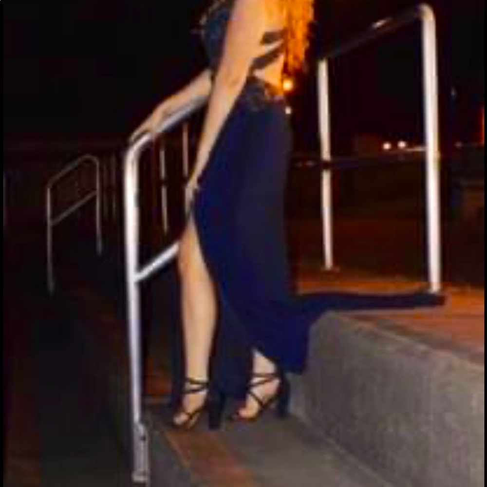 Size 9/10 Dave&Jonny Navy Blue Prom Dress